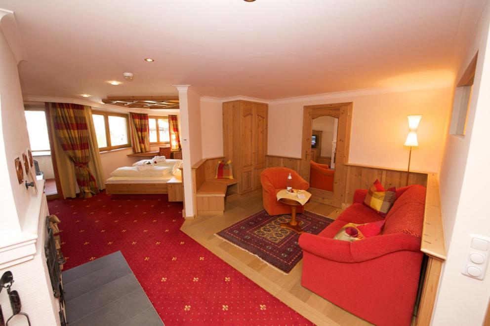 Jufa Alpenhotel Saalbach Extérieur photo