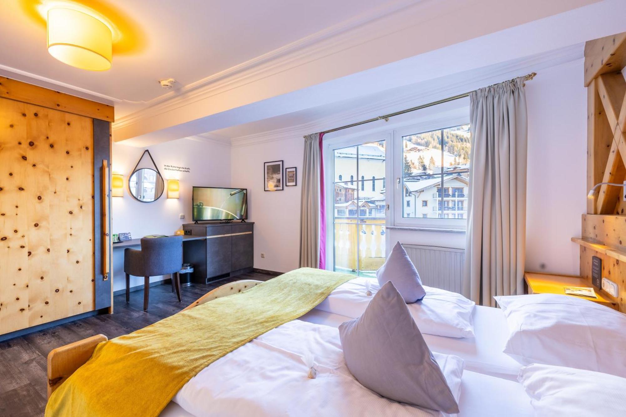 Jufa Alpenhotel Saalbach Extérieur photo