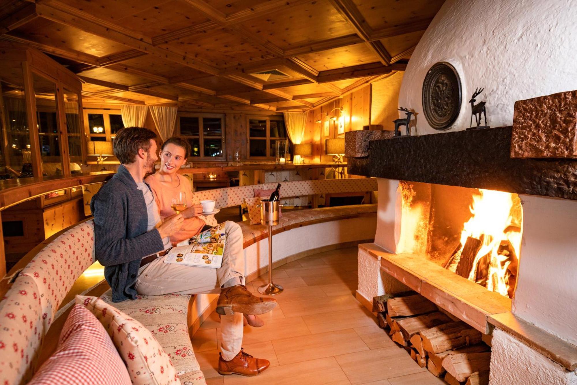 Jufa Alpenhotel Saalbach Extérieur photo